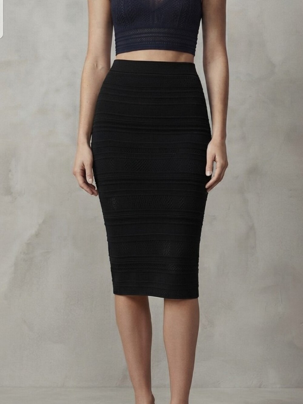Aritzia Babaton Pointelle Skirt Black Pencil Skirt Knit Sz L Professional Preppy